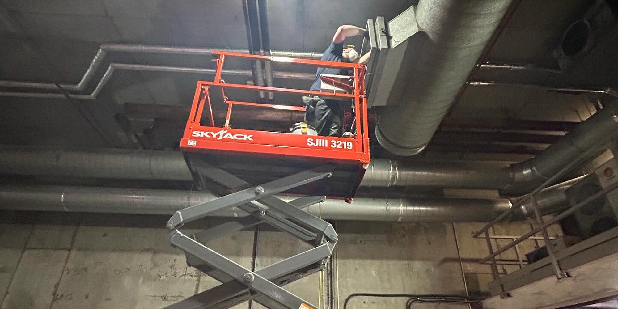 Clean air vent after a duct cleaning service